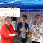Arvanmyyjiä Markkinakadulla 8.7.2022