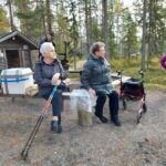 Nuotiokahvia odottelemassa